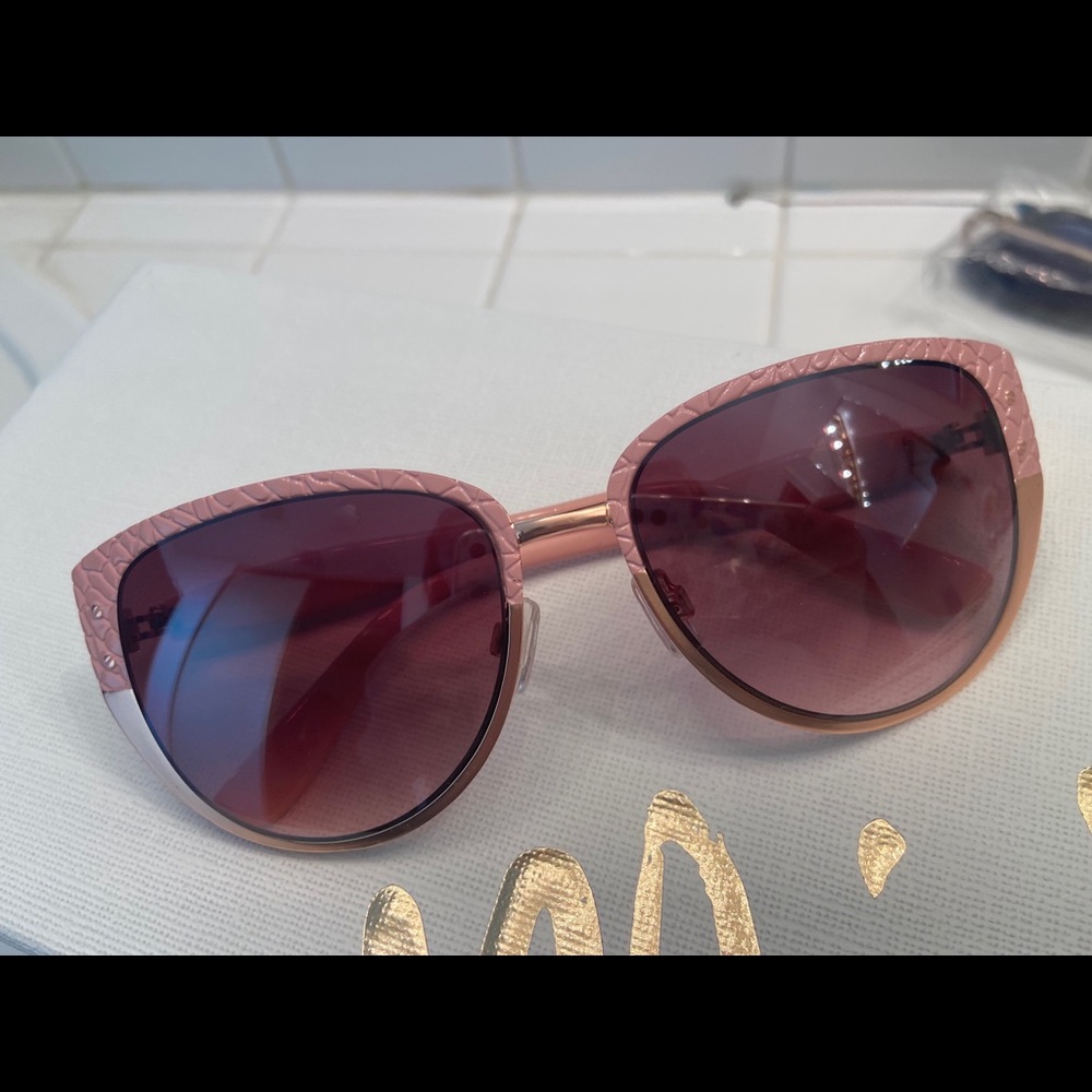 Sun glasses